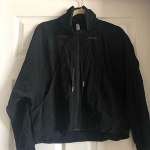 LuluLemon mesh windbreaker